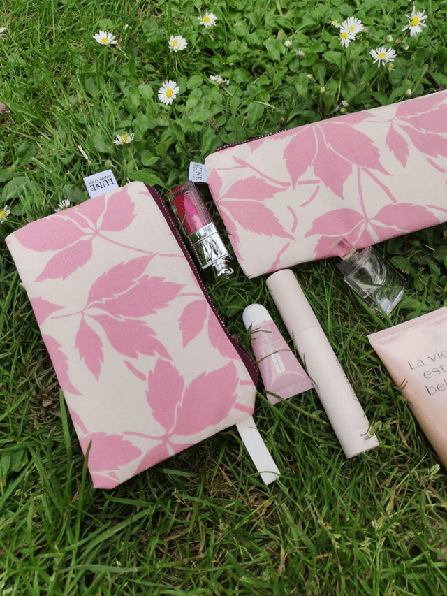 Pochette Feuilles Roses