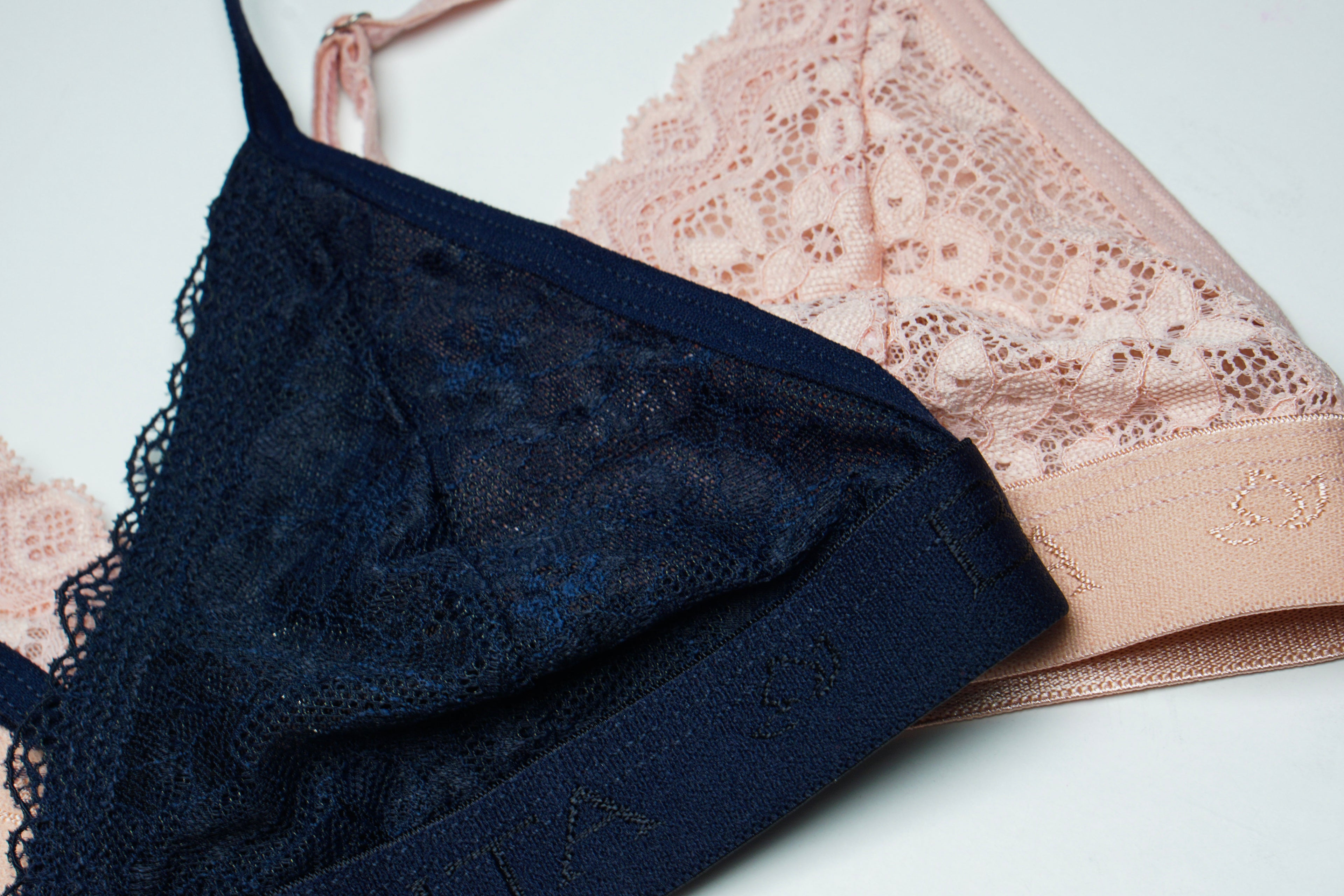 Bralet Connie en dentelles et sans armatures - push up naturelle