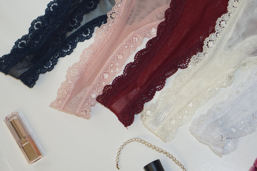 Panty String Nelly en maille et dentelles