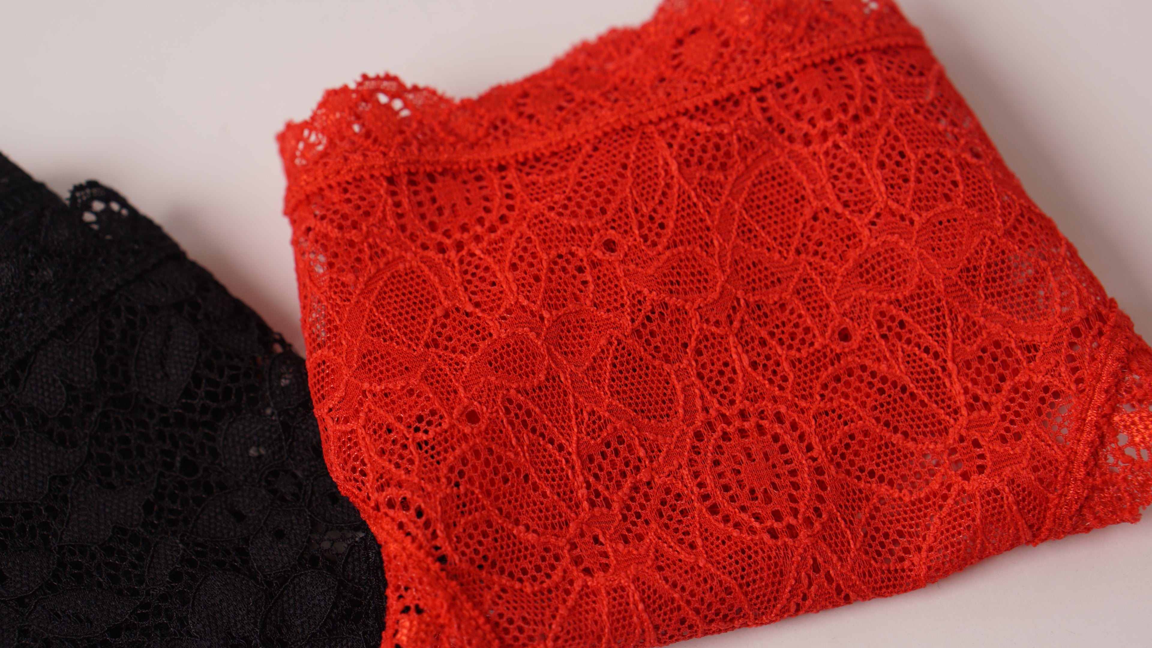 Panty String Soleil en dentelles