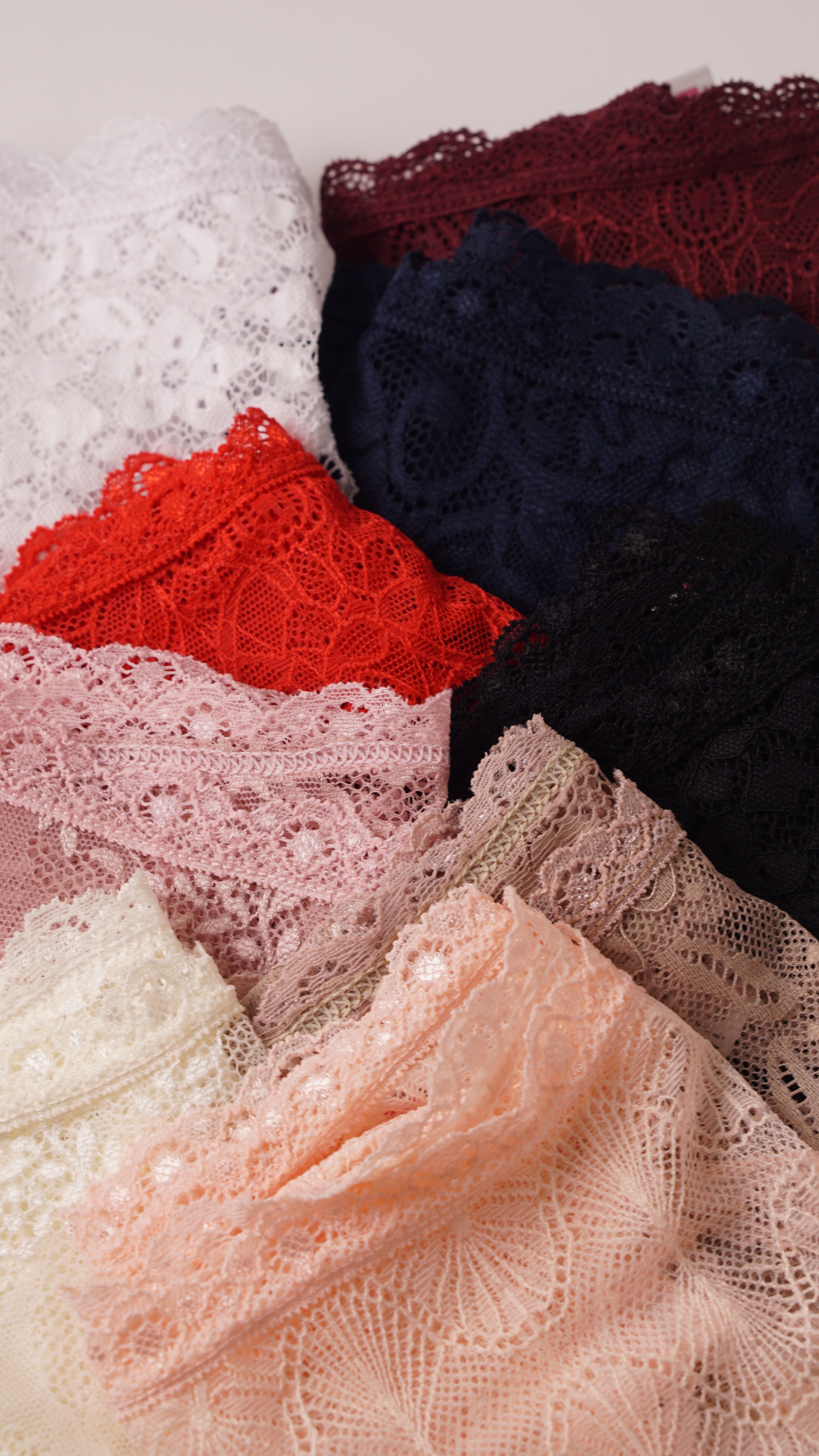 Panty String Soleil en dentelles