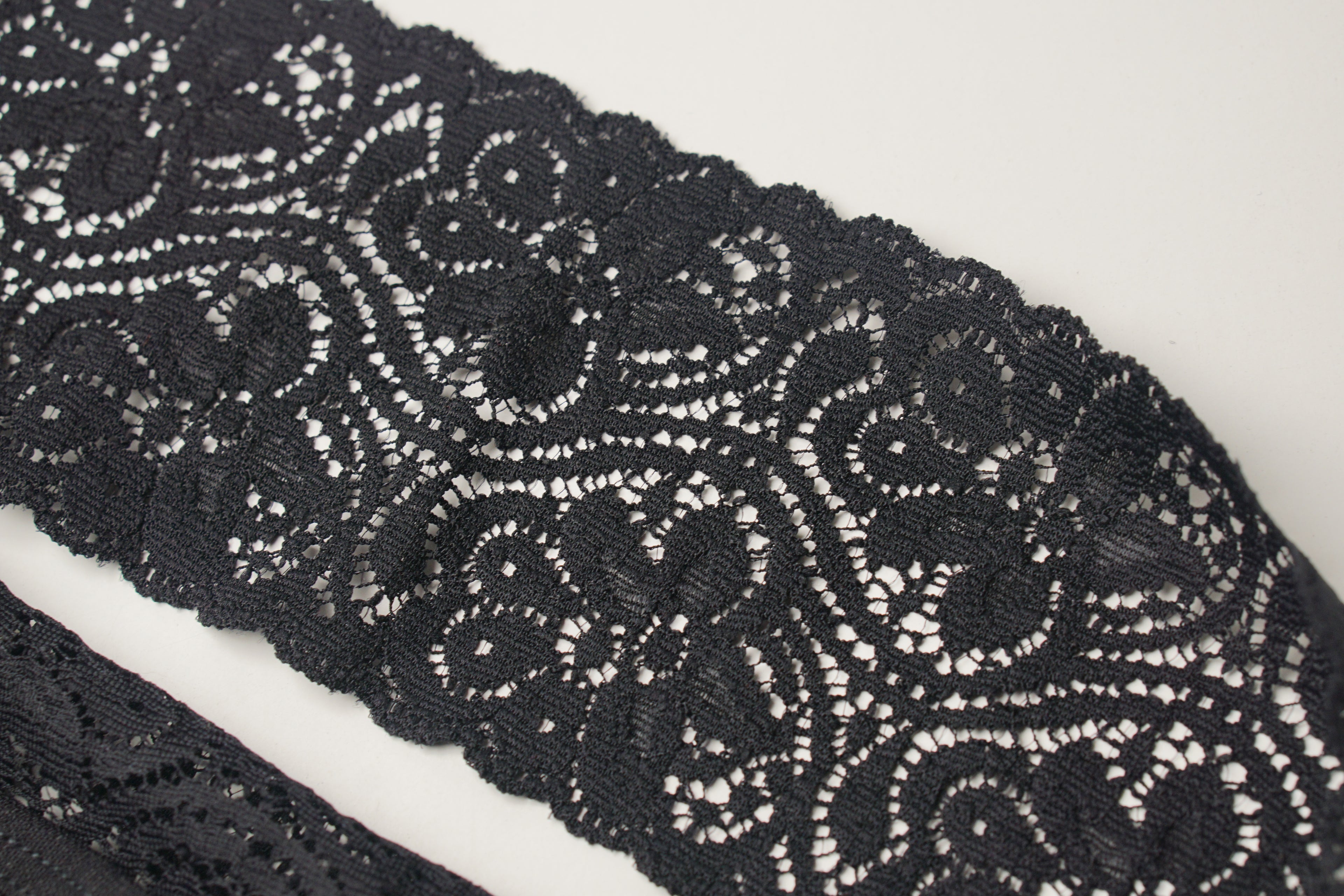 Panty String Isadora en dentelles