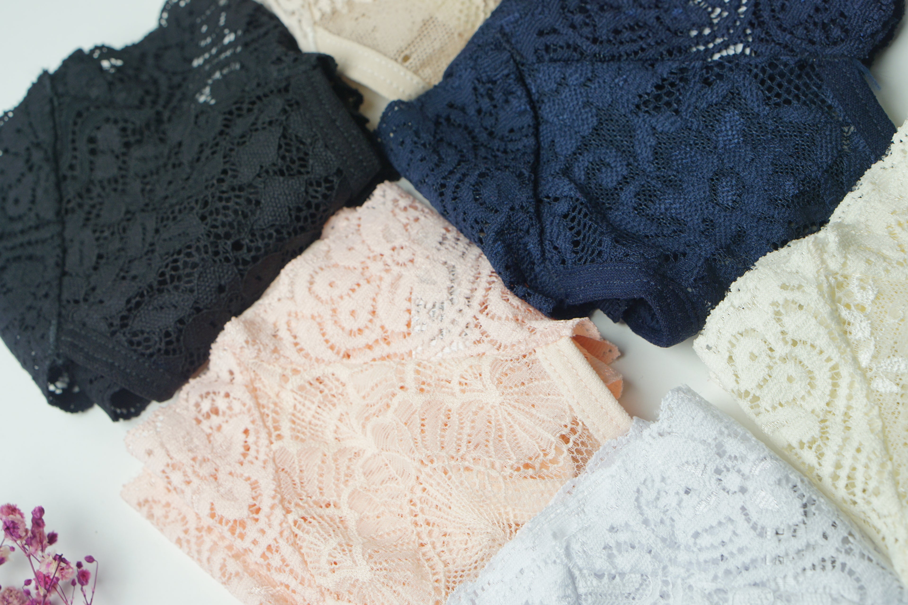 Panty String Isadora en dentelles