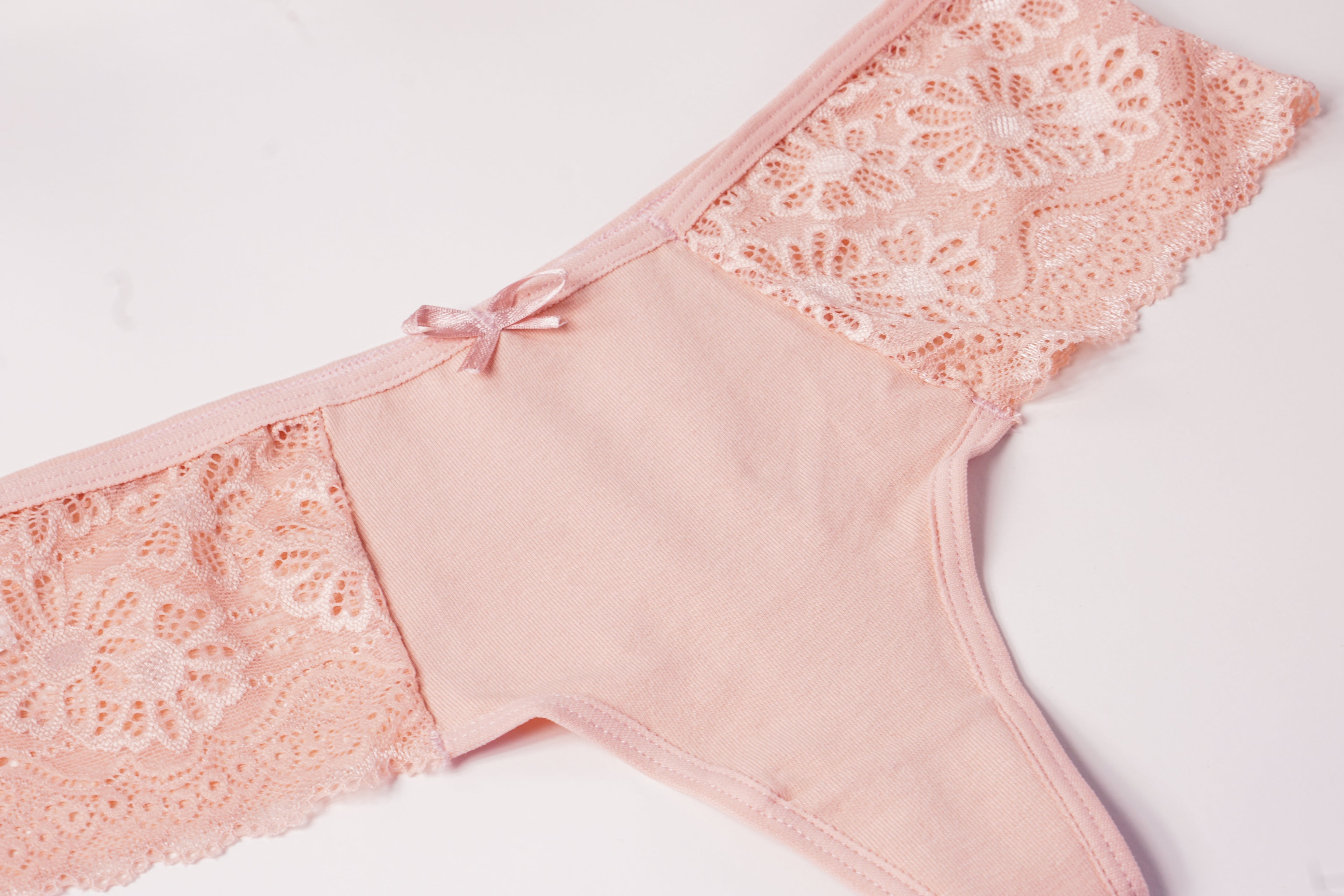 Panty String Blanca en Cotton et dentelles