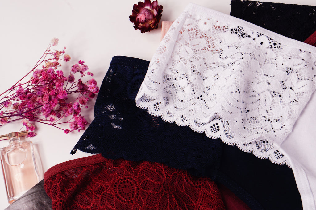 Panty String Blanca en Cotton et dentelles